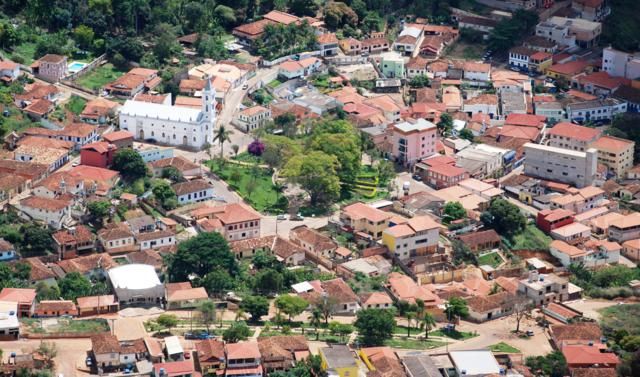 Passagens de Ônibus para Peçanha - MG
