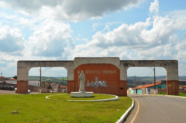 Passagens de Ônibus para São Bento Abade - MG
